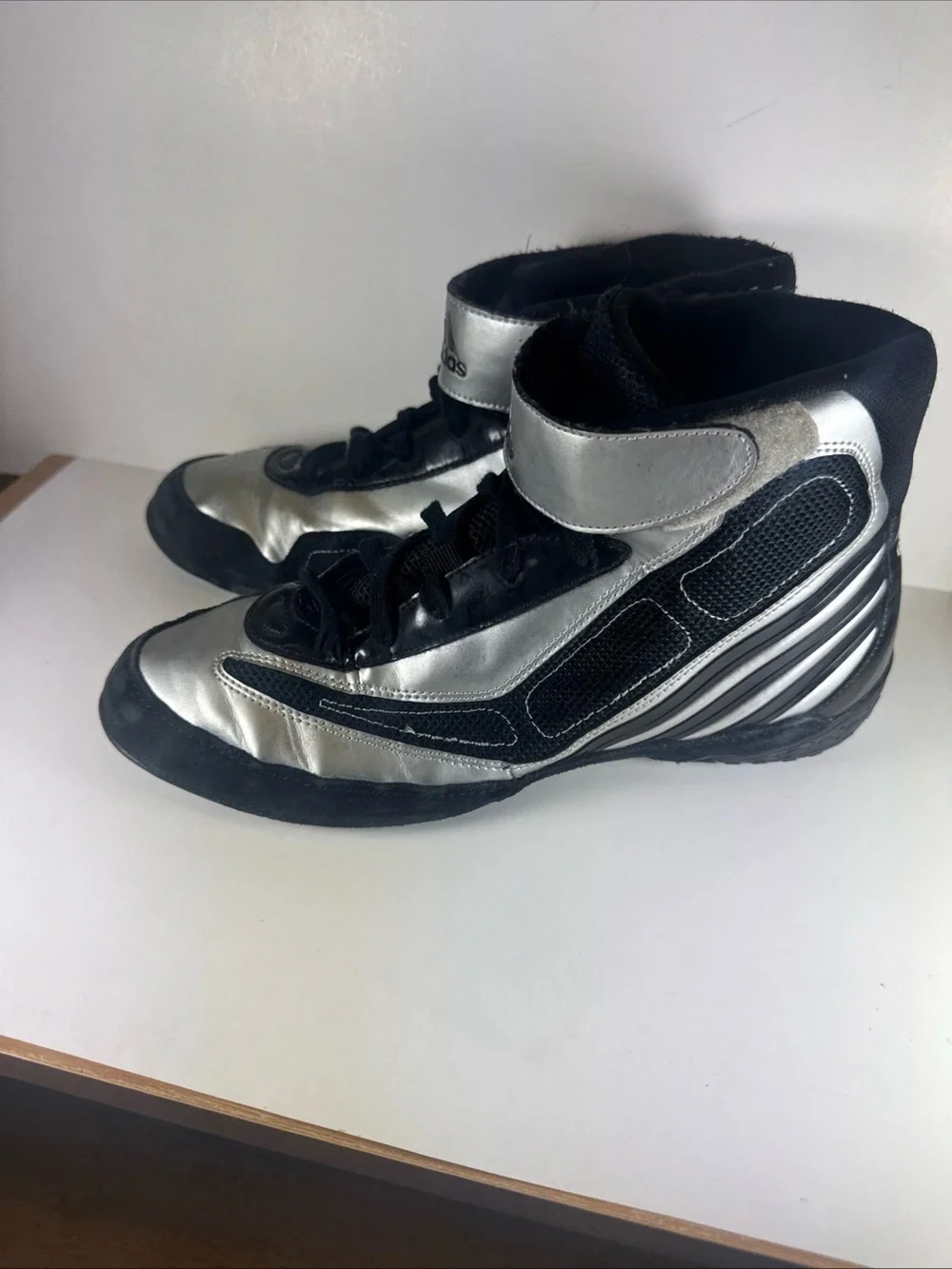 Men's Size 8 Adidas TYRINT V Classic Wrestling Shoes Black Silver